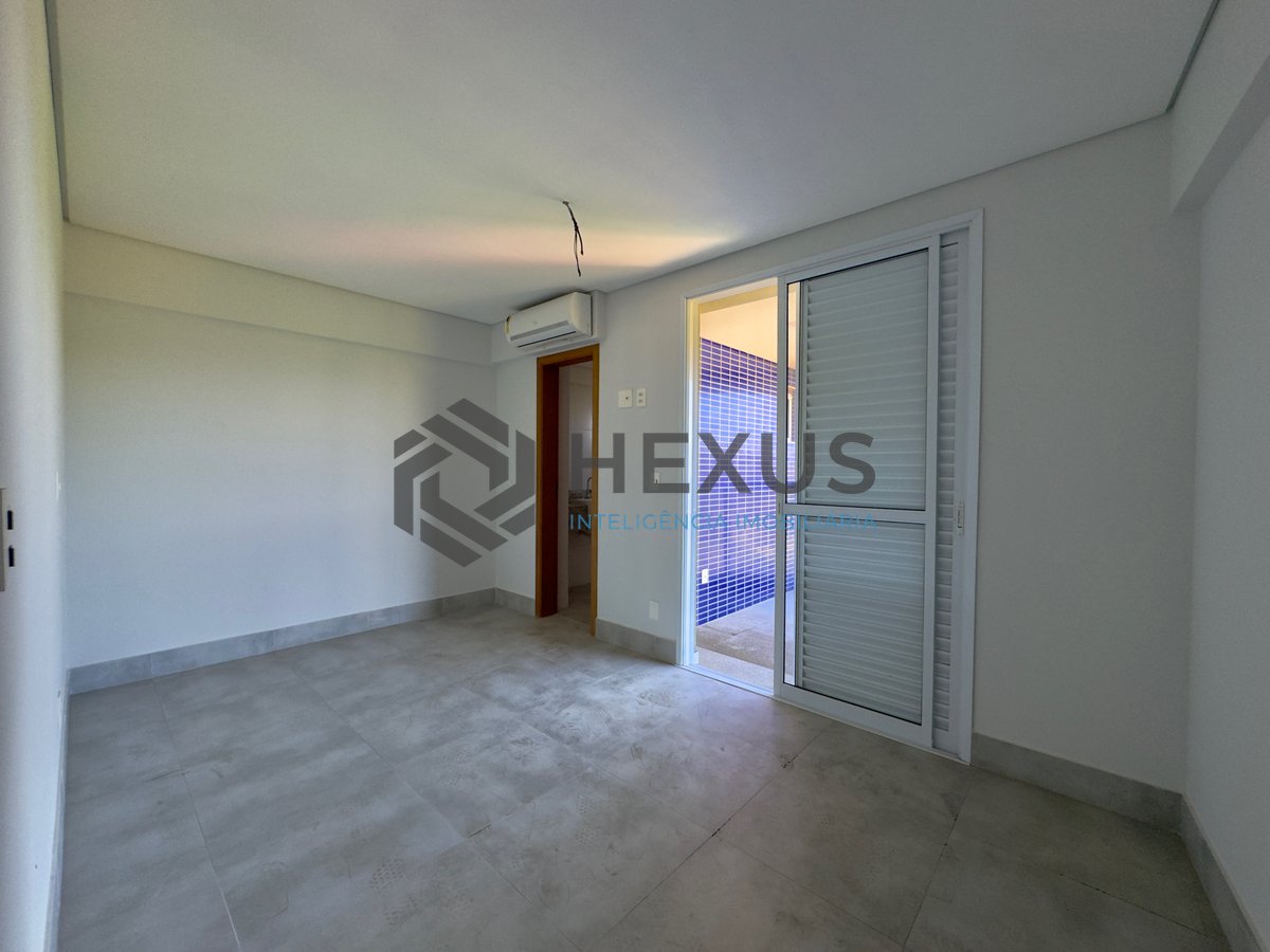 Foto 11 de Apartamento beira mar com varanda gourmet vista mar e lazer no Jardim Astúrias, Guarujá