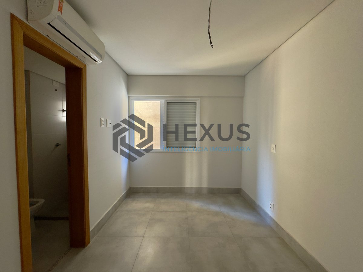 Foto 11 de Apartamento com varanda gourmet e lazer na beira mar da praia no Jardim Astúrias, Guarujá