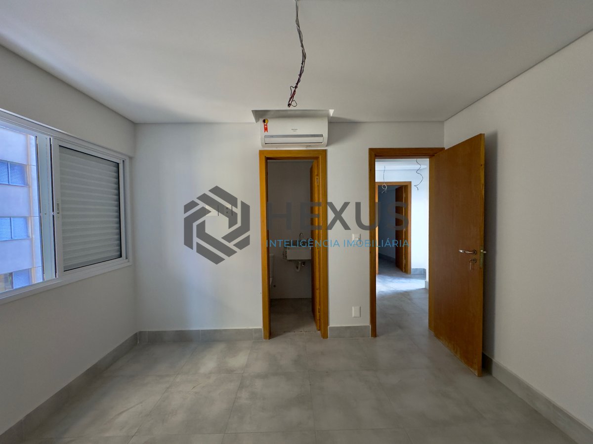 Foto 17 de Apartamento com varanda gourmet e lazer na beira mar da praia no Jardim Astúrias, Guarujá