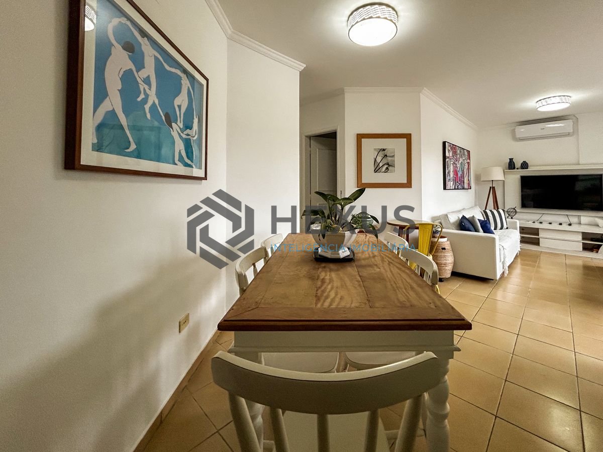 Foto 34 de Apartamento com varanda a 300m da praia na Enseada, Guarujá