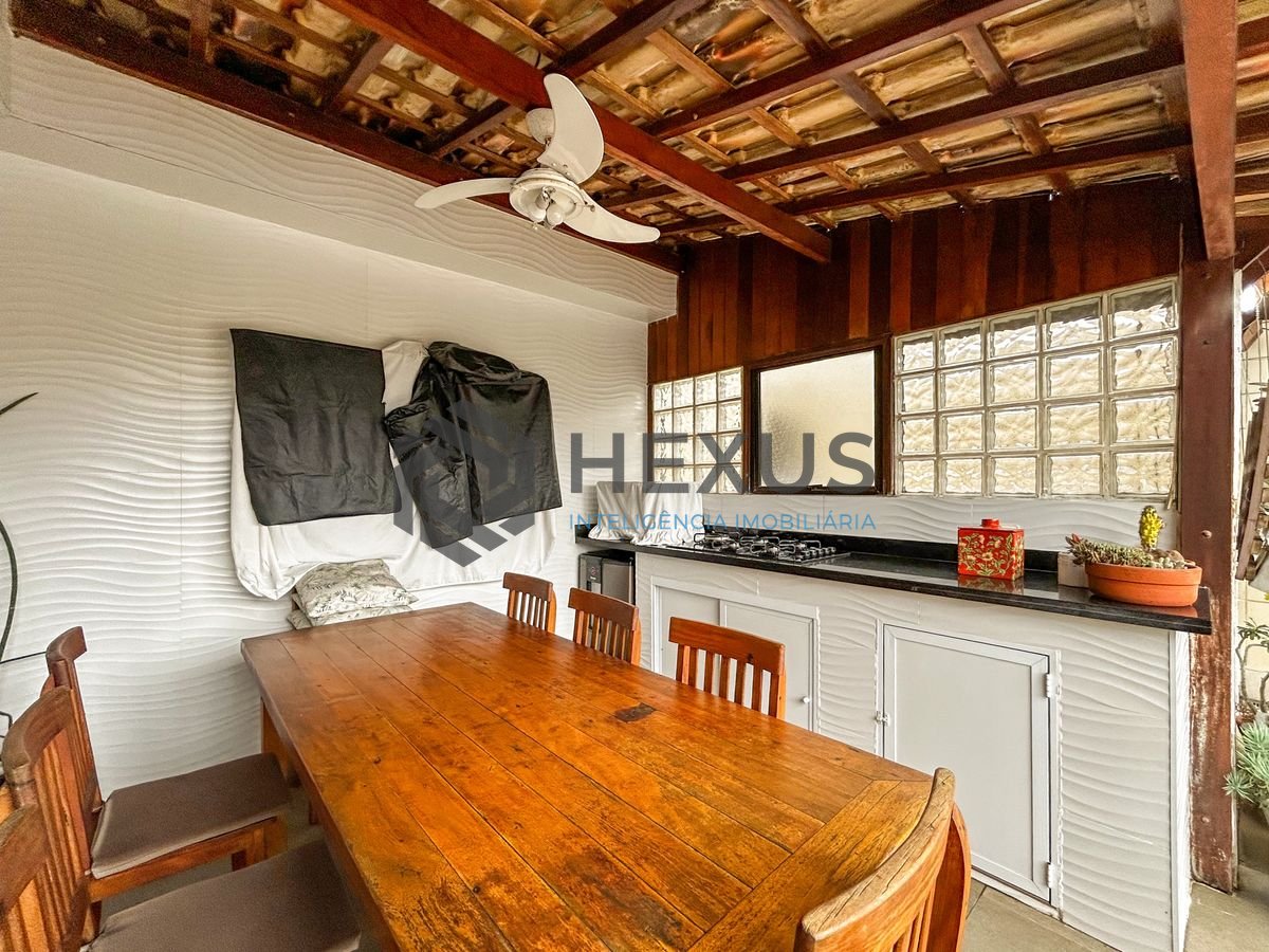 Foto 9 de Apartamento com varanda a 300m da praia na Enseada, Guarujá