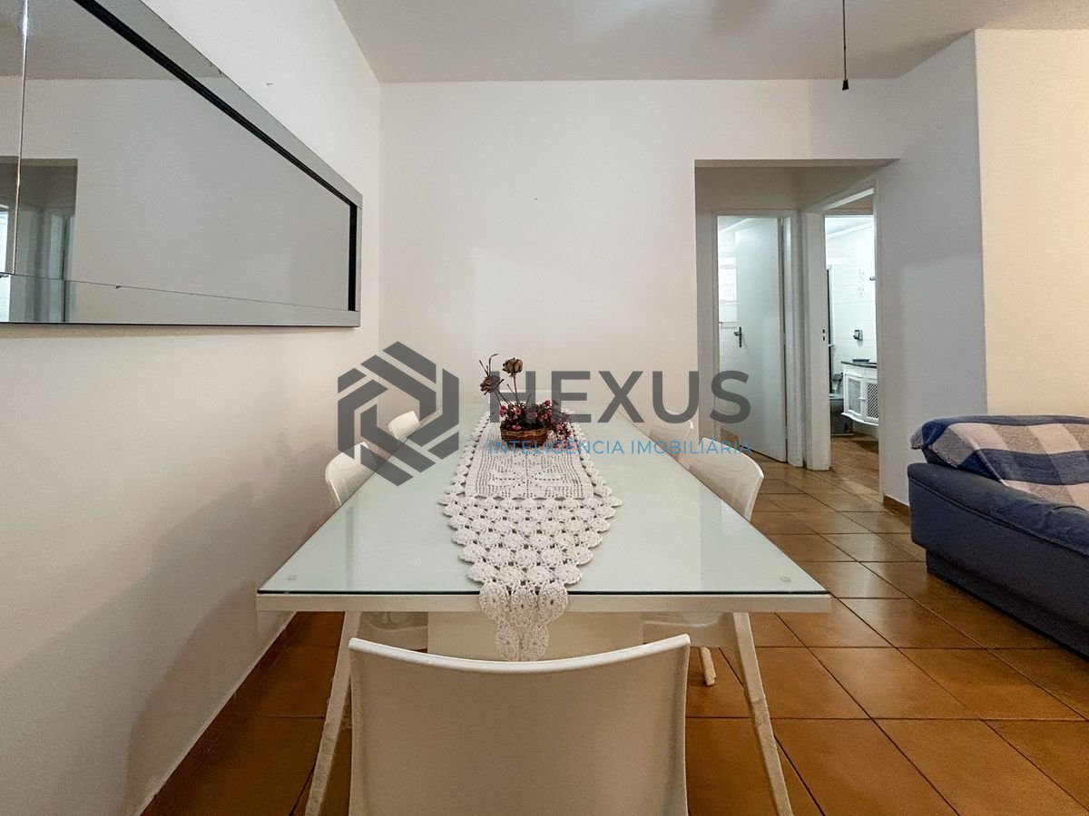 Foto 7 de Apartamento com varanda a 300m da praia na Enseada, Guarujá