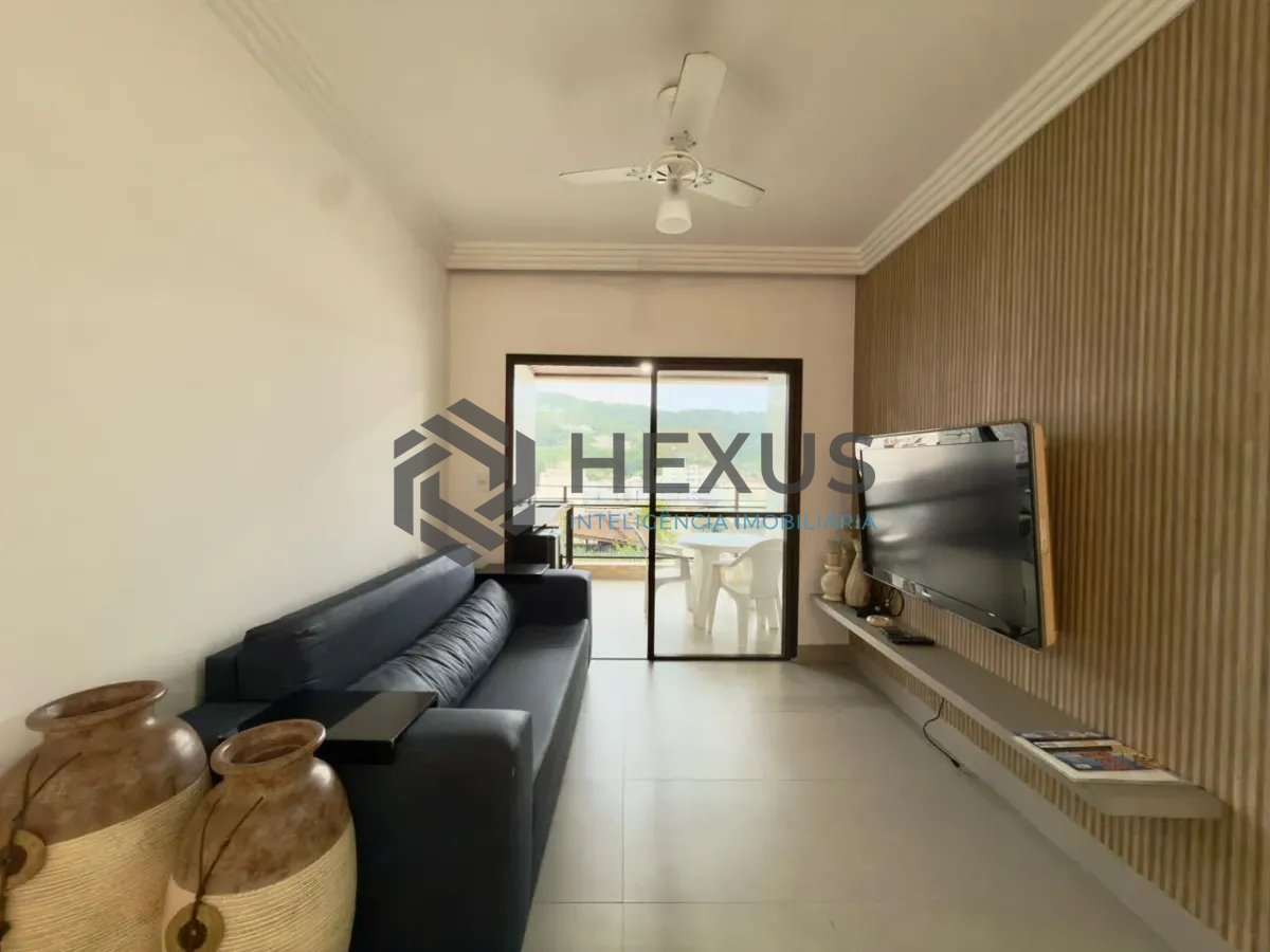 Foto 2 de Apartamento reformado com varanda vista mar e lazer a 300m da praia na Enseada, Guarujá