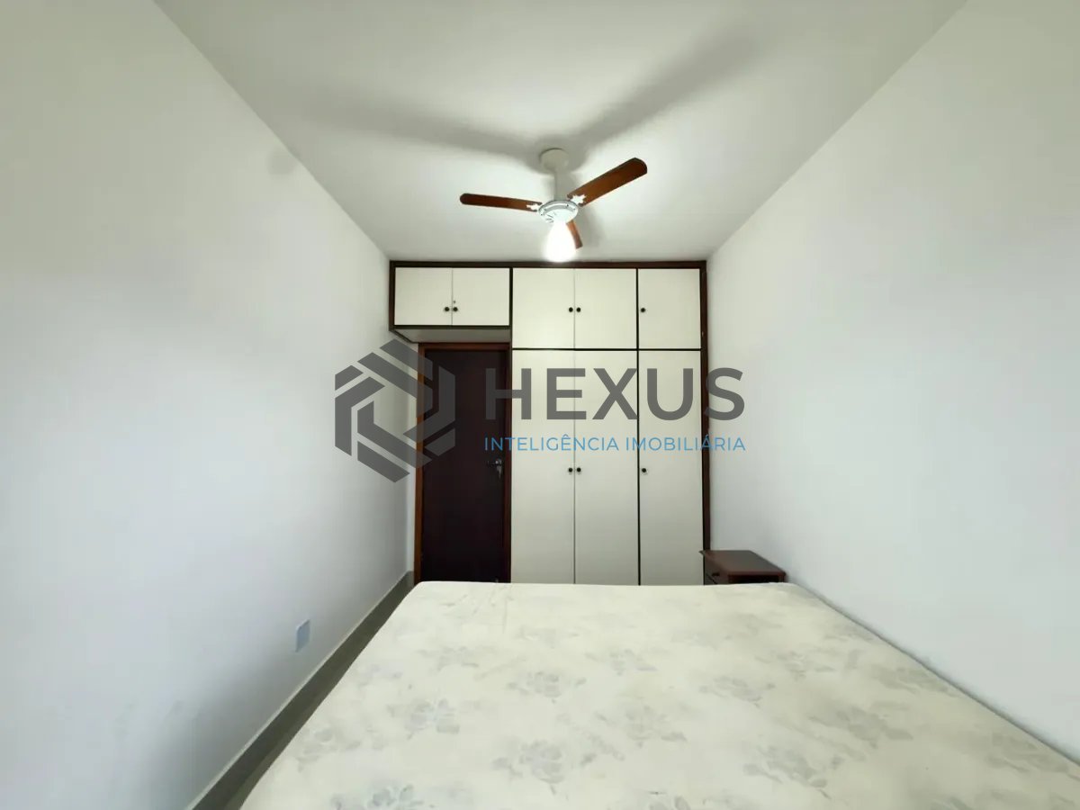 Foto 22 de Apartamento reformado com varanda vista mar e lazer a 300m da praia na Enseada, Guarujá