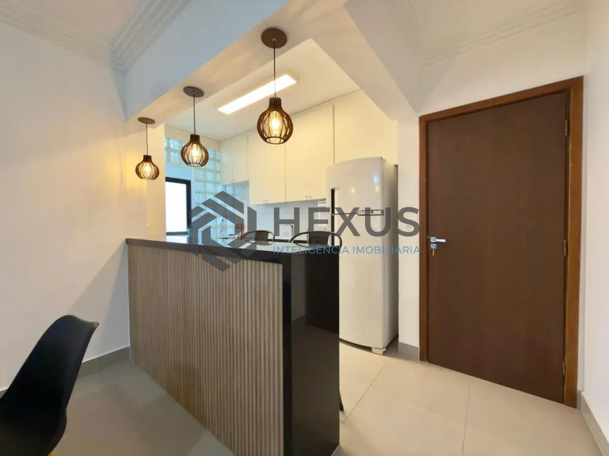 Foto 10 de Apartamento reformado com varanda vista mar e lazer a 300m da praia na Enseada, Guarujá