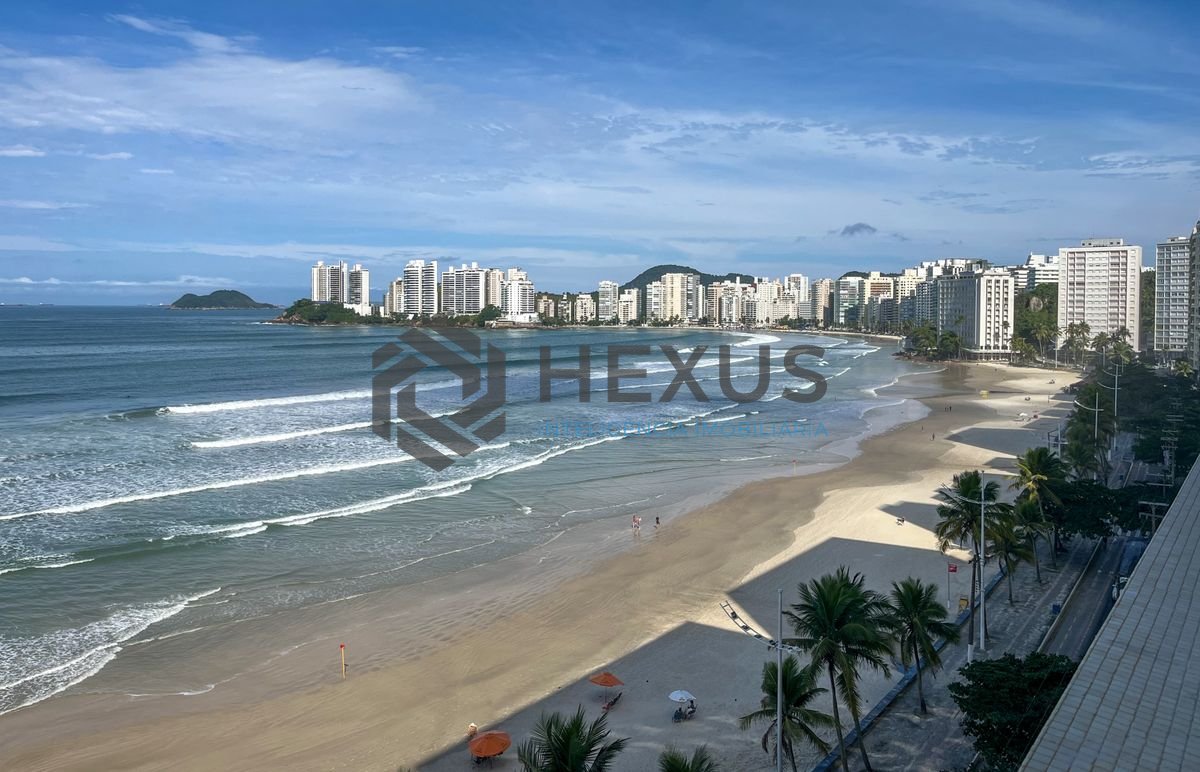 Foto 17 de Apartamento reformado frente mar com varanda vista mar nas Pitangueiras, Guarujá