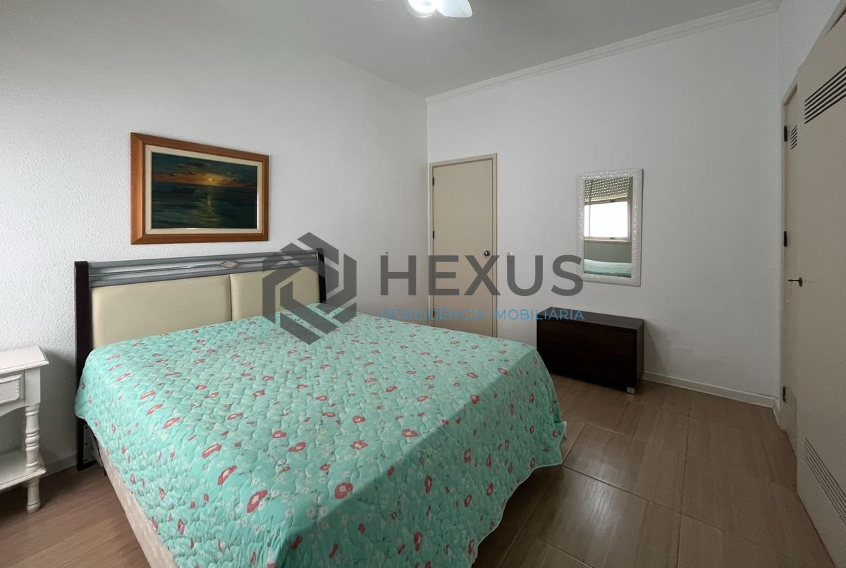 Foto 30 de Apartamento reformado frente mar com varanda vista mar nas Pitangueiras, Guarujá
