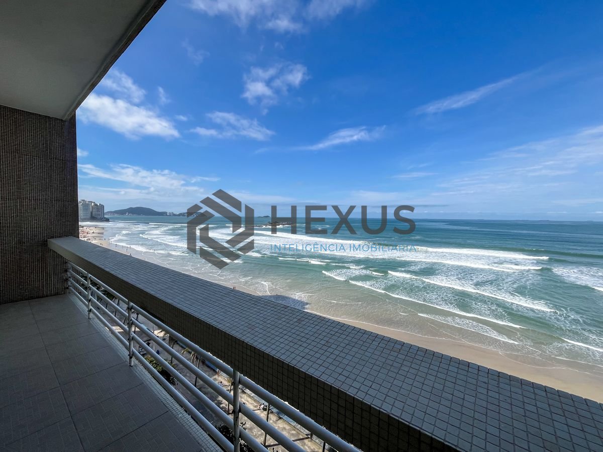 Foto 12 de Apartamento reformado frente mar com varanda vista mar nas Pitangueiras, Guarujá