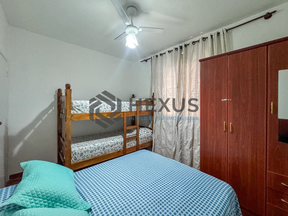 Foto 7 de Apartamento a 160m da praia no Jardim Astúrias, Guarujá