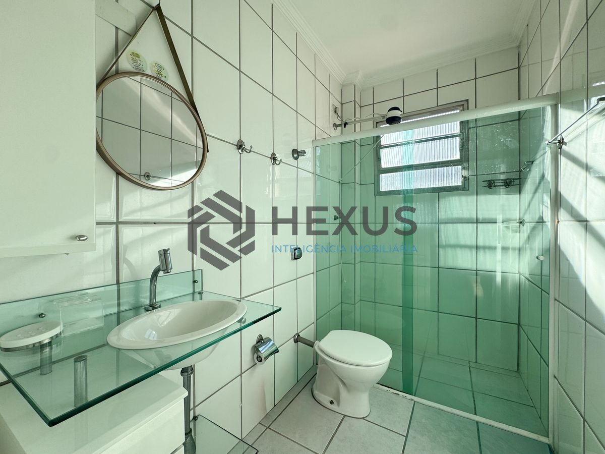 Foto 9 de Apartamento a 160m da praia no Jardim Astúrias, Guarujá