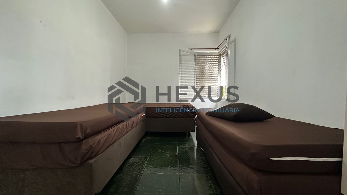 Foto 17 de Apartamento com varanda a 850m da praia na região do Tortugas na Enseada, Guarujá