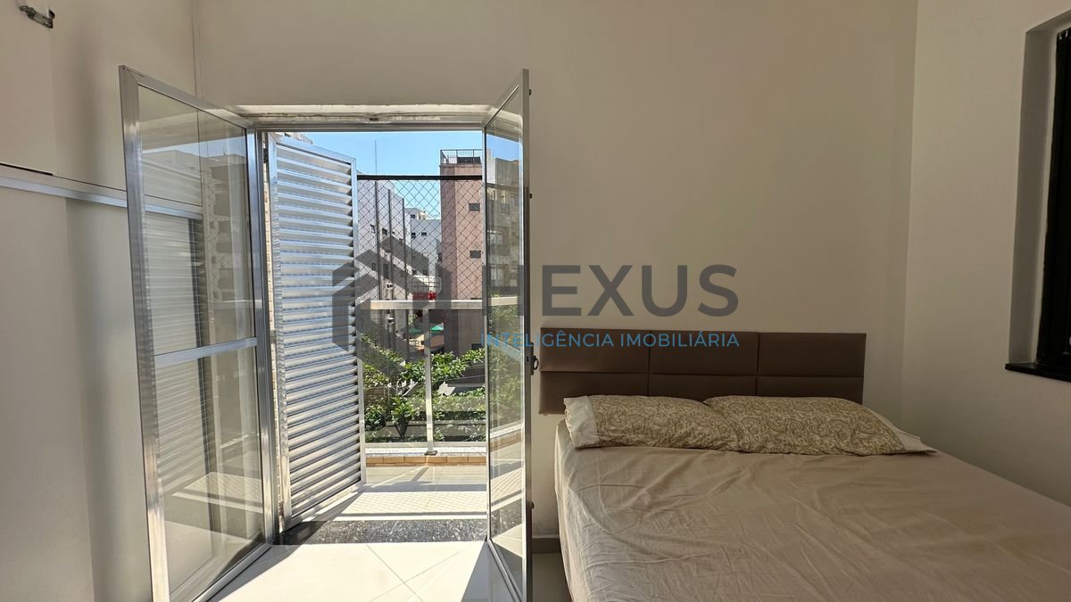 Foto 14 de Apartamento reformado e lazer a 600m da praia na região da Brunella na Enseada, Guarujá