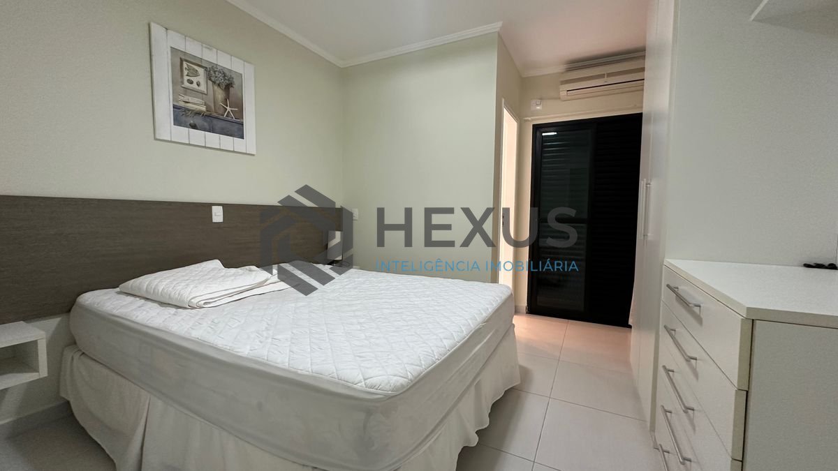 Foto 13 de Apartamento reformado e lazer a 300m da praia na região da Brunella na Enseada, Guarujá