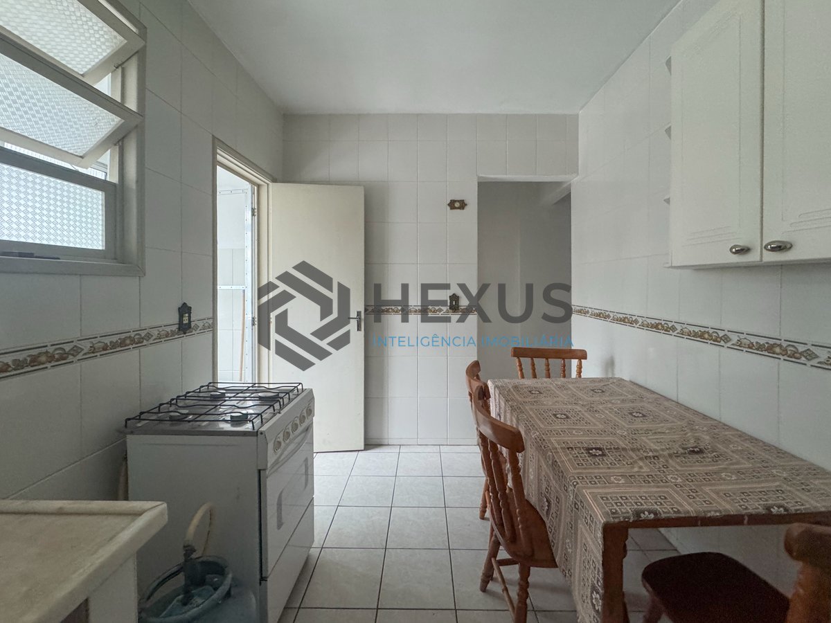 Foto 12 de Apartamento a 150m da praia no Jardim Astúrias, Guarujá