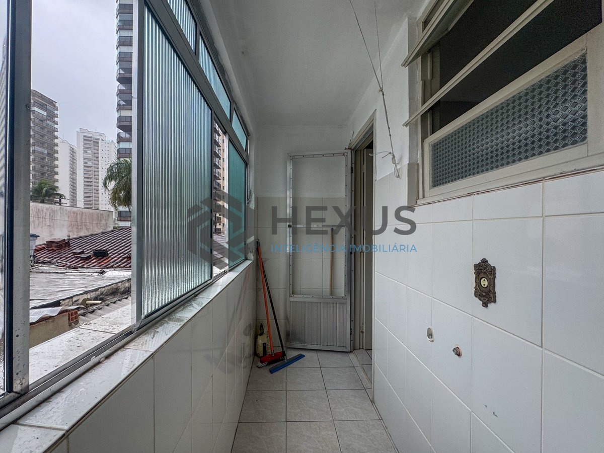 Foto 14 de Apartamento a 150m da praia no Jardim Astúrias, Guarujá