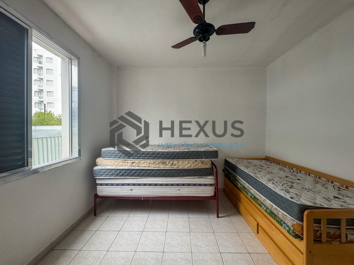 Foto 6 de Apartamento a 150m da praia no Jardim Astúrias, Guarujá