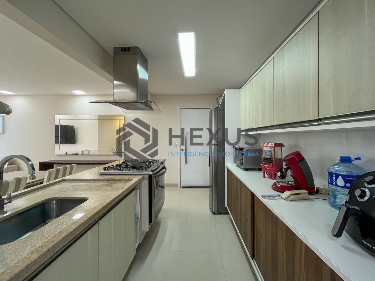 Foto 33 de Apartamento reformado com varanda e lazer na região do Jardim Las Palmas no Jardim Astúrias, Guarujá