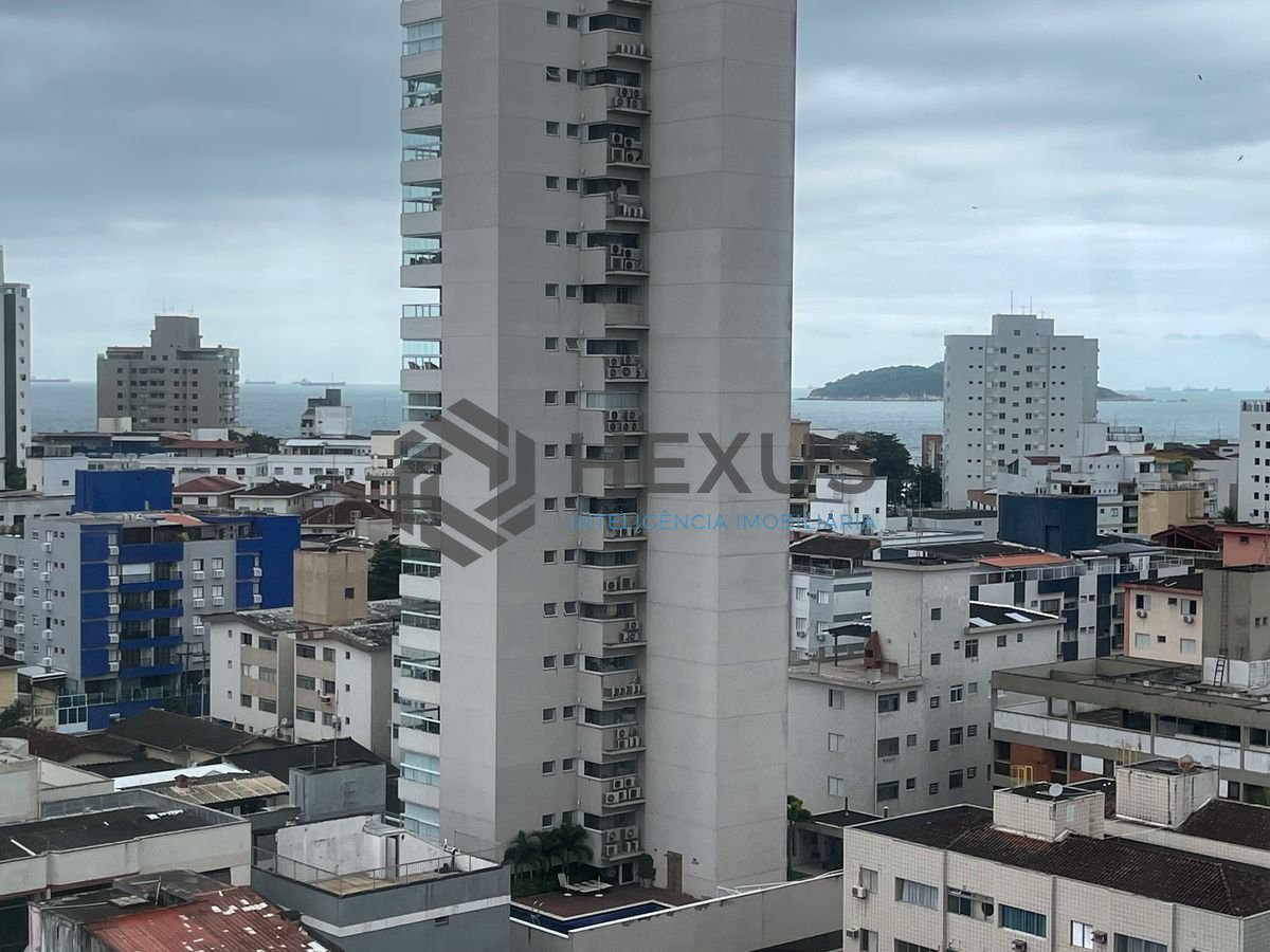 Foto 10 de Apartamento reformado com varanda e lazer na região do Jardim Las Palmas no Jardim Astúrias, Guarujá