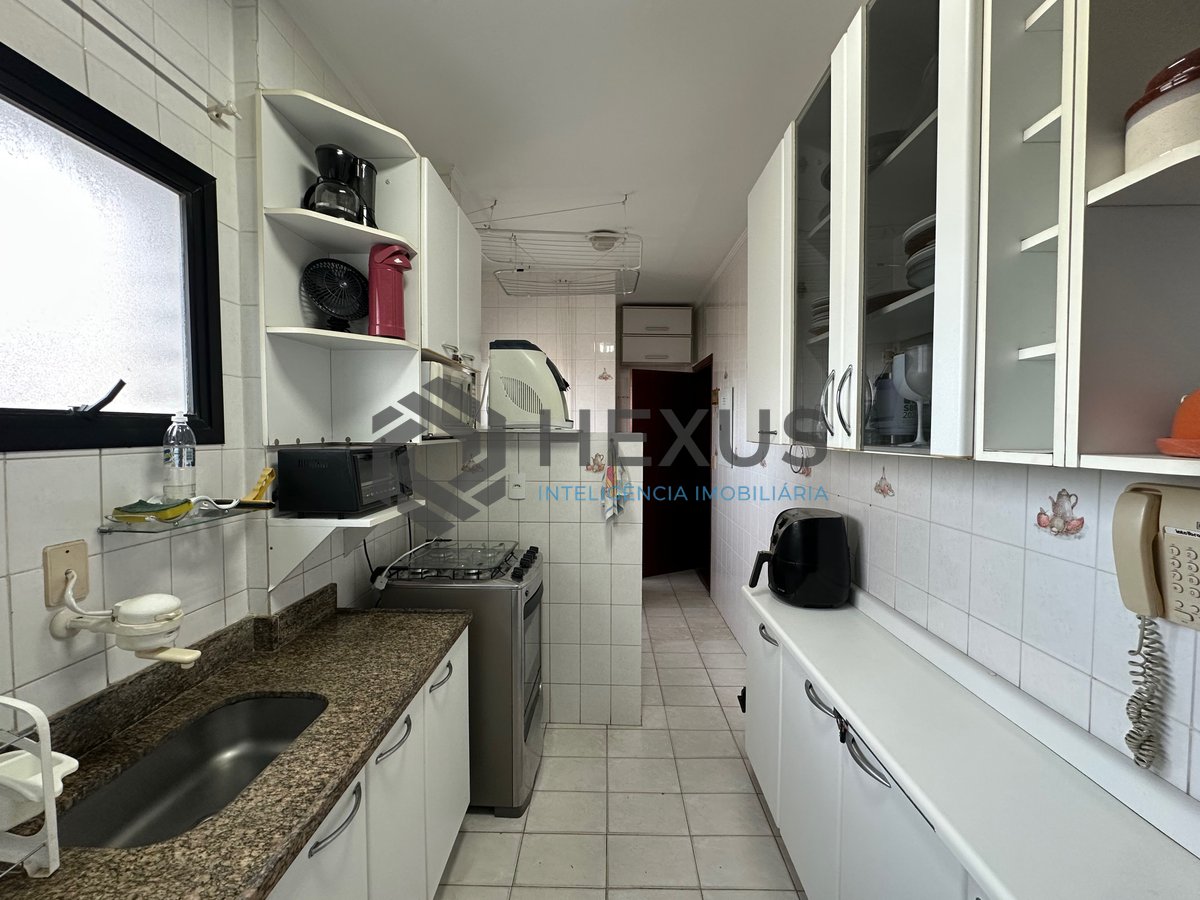 Foto 17 de Apartamento com varanda gourmet vista mar e lazer na Enseada, Guarujá