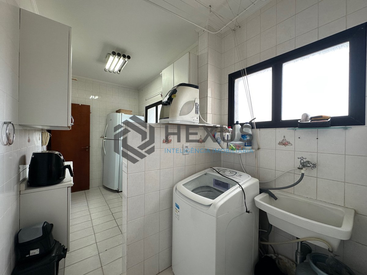 Foto 20 de Apartamento com varanda gourmet vista mar e lazer na Enseada, Guarujá