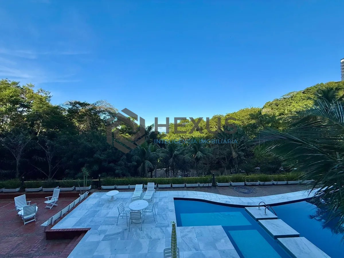 Foto 15 de Apartamento com varanda e lazer na beira mar no Morro Sorocotuba na Enseada, Guarujá