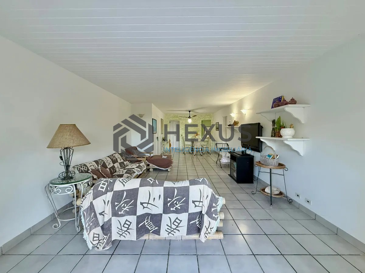 Foto 5 de Apartamento com varanda e lazer na beira mar no Morro Sorocotuba na Enseada, Guarujá