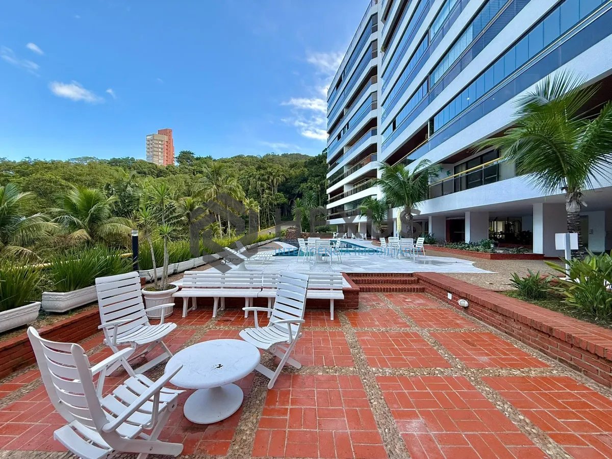 Foto 21 de Apartamento com varanda vista mar e lazer na beira mar do Morro Sorocotuba na Enseada, Guarujá