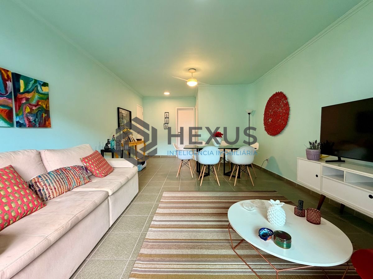 Foto 3 de Apartamento reformado com varanda e lazer no Jardim Astúrias, Guarujá