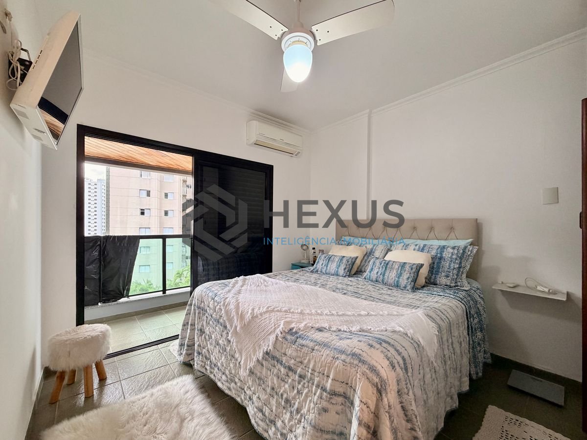 Foto 8 de Apartamento reformado com varanda e lazer no Jardim Astúrias, Guarujá