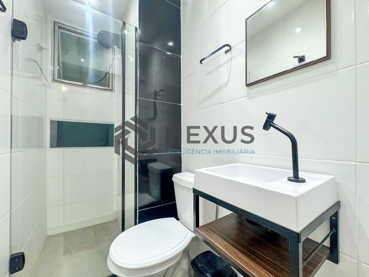 Foto 13 de Apartamento a 1 quadra da praia nas Pitangueiras, Guarujá