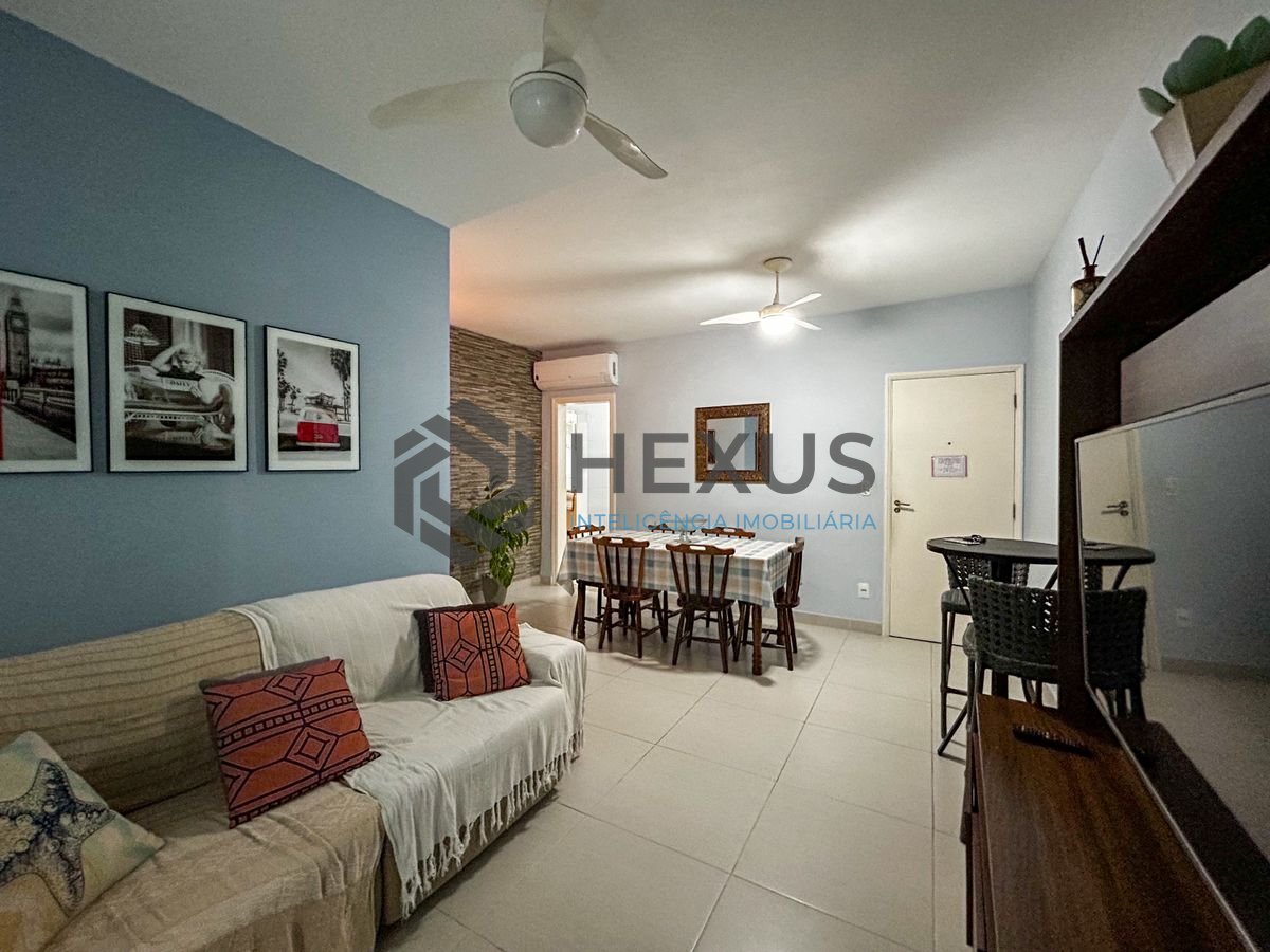 Foto 5 de Apartamento com varanda e lazer a 300m da praia na região do Aquário na Enseada, Guarujá