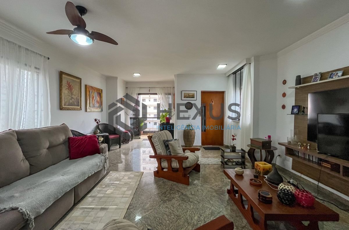 Foto 2 de Apartamento com varanda vista mar e lazer a 2 quadras da praia nas Pitangueiras, Guarujá