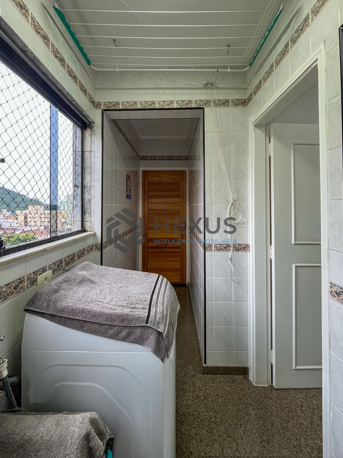 Foto 38 de Apartamento com varanda vista mar e lazer a 2 quadras da praia nas Pitangueiras, Guarujá