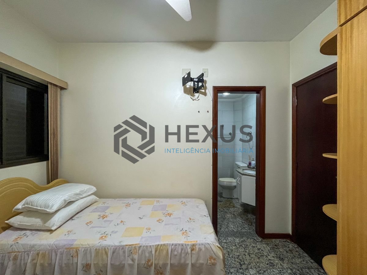 Foto 17 de Apartamento com varanda gourmet e lazer a 300m da praia nas Pitangueiras, Guarujá