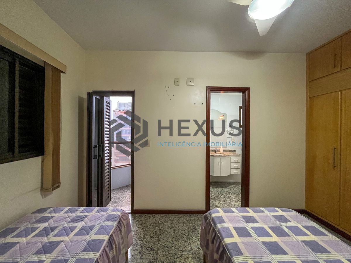Foto 27 de Apartamento com varanda gourmet e lazer a 300m da praia nas Pitangueiras, Guarujá