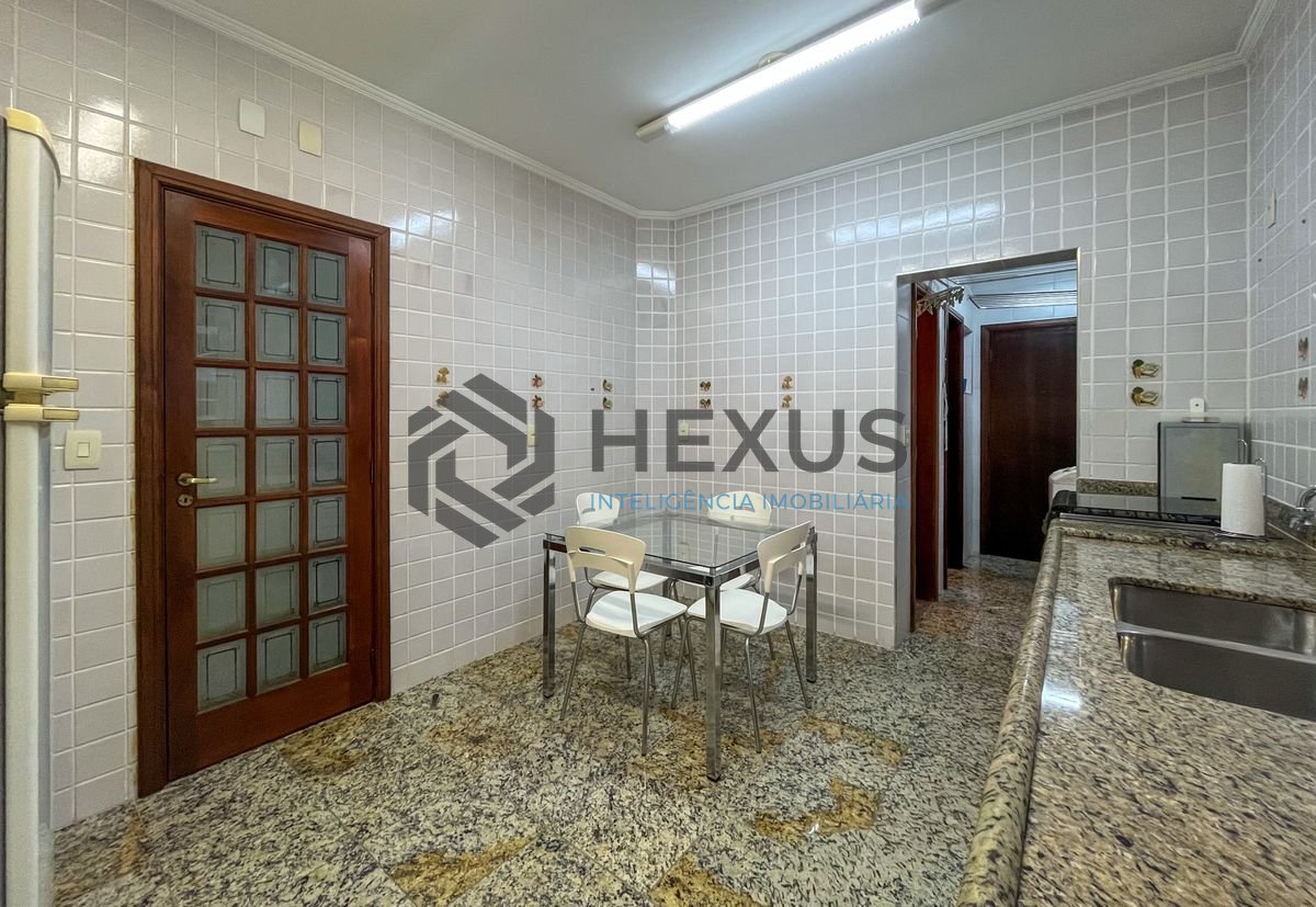 Foto 33 de Apartamento com varanda gourmet e lazer a 300m da praia nas Pitangueiras, Guarujá