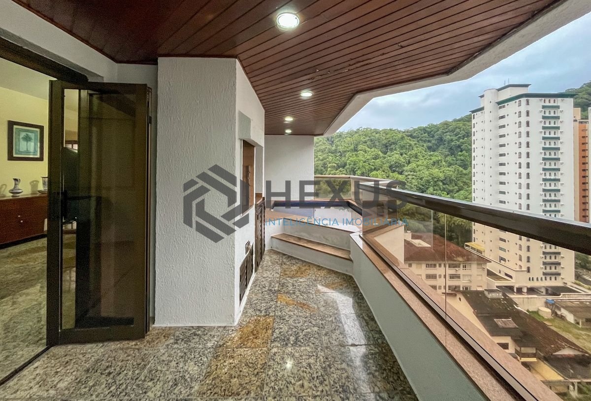 Foto 11 de Apartamento com varanda gourmet e lazer a 300m da praia nas Pitangueiras, Guarujá