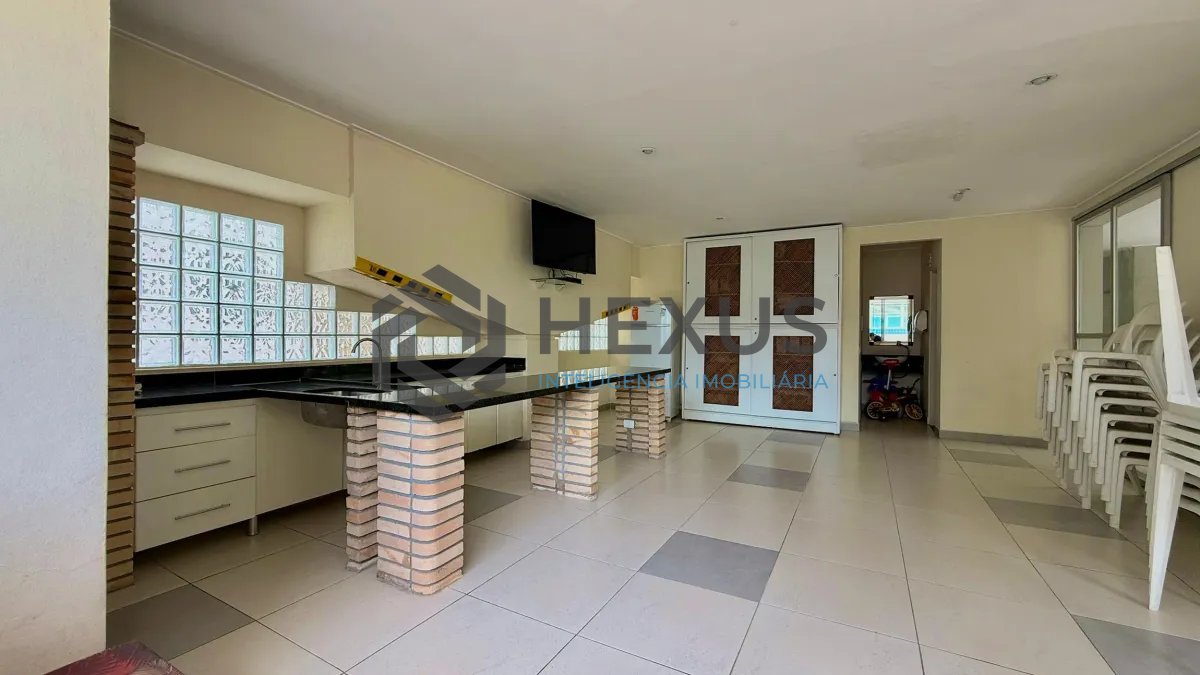 Foto 25 de Apartamento com varanda e lazer a 150m da praia na região da Barra Funda nas Pitangueiras, Guarujá