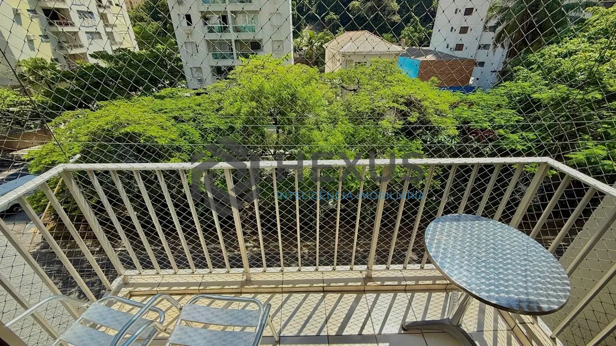 Foto 6 de Apartamento com varanda e lazer a 150m da praia na região da Barra Funda nas Pitangueiras, Guarujá