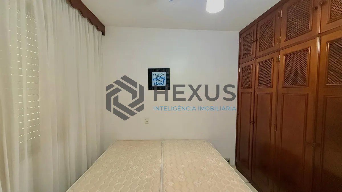 Foto 10 de Apartamento com varanda e lazer a 150m da praia na região da Barra Funda nas Pitangueiras, Guarujá