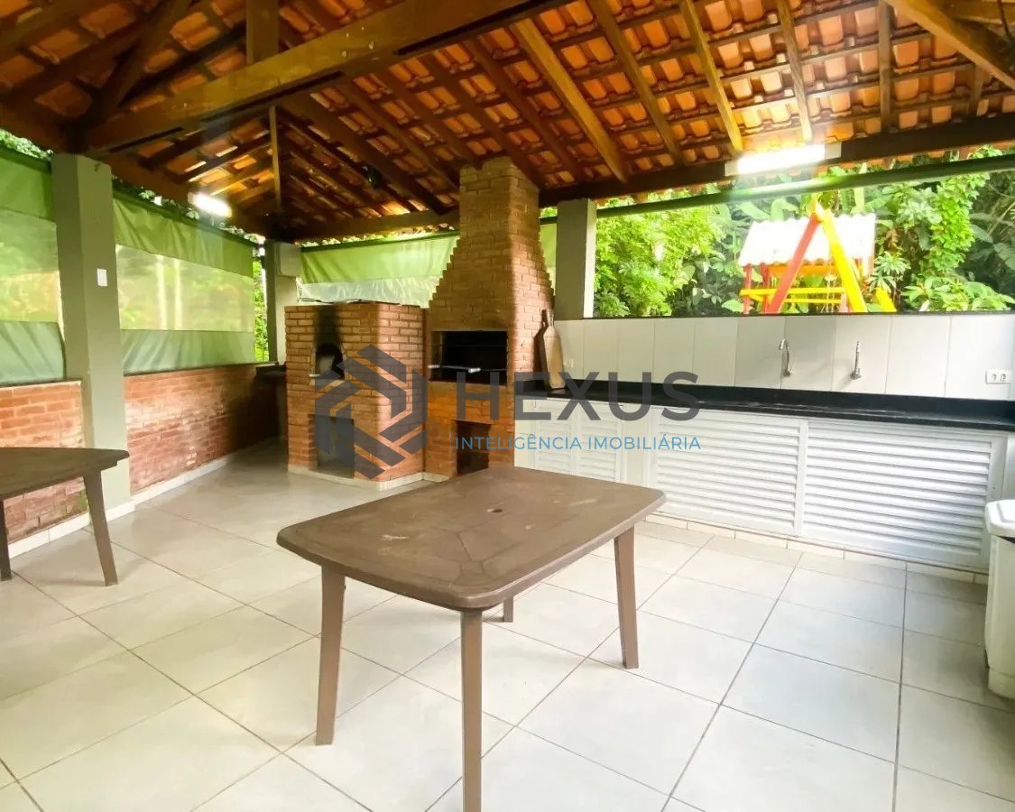 Foto 27 de Apartamento Duplex reformado com varanda e lazer a 600m da praia na Enseada, Guarujá