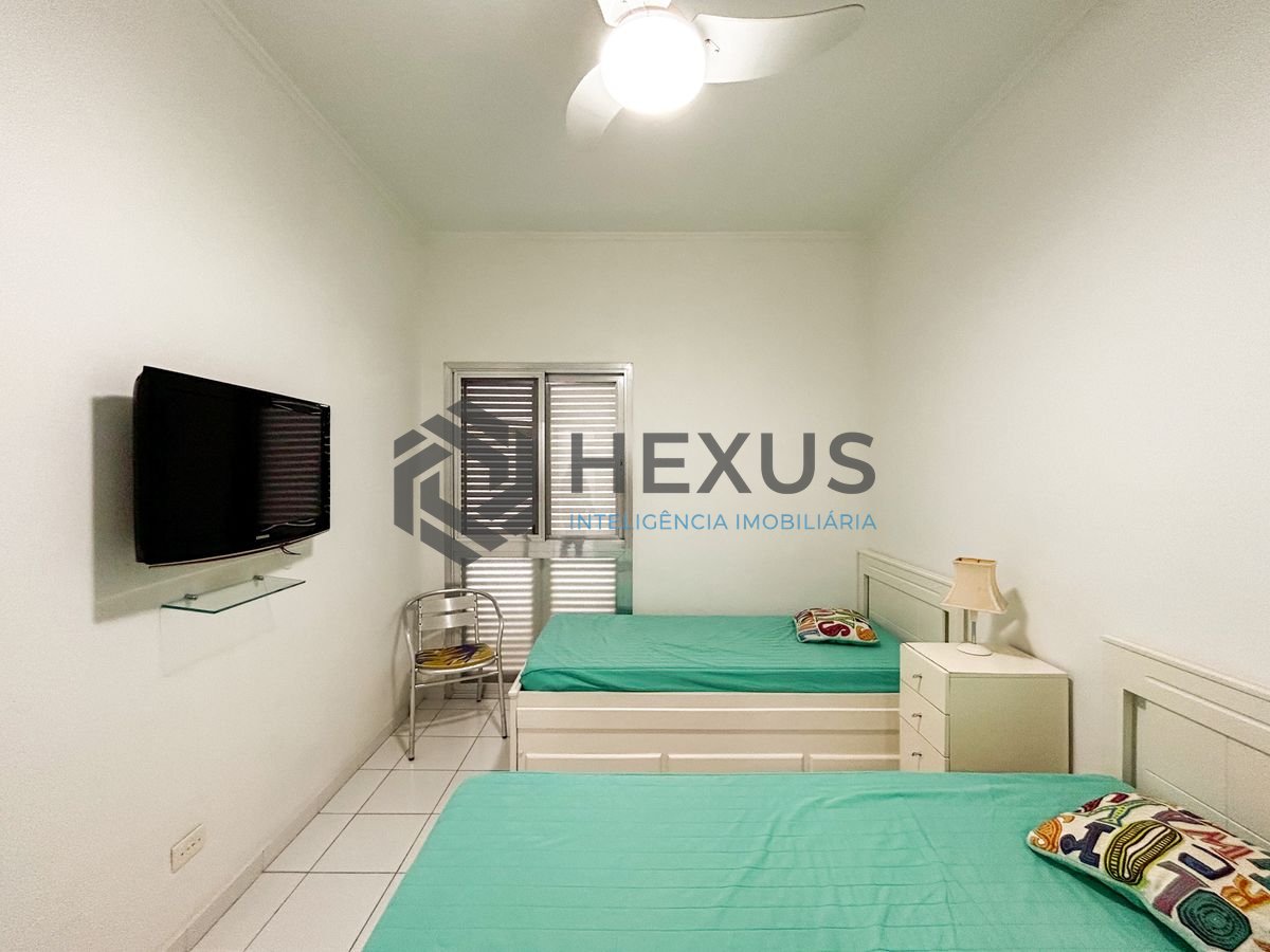 Foto 15 de Apartamento com varanda a 500m da praia na região da Brunella na Enseada, Guarujá