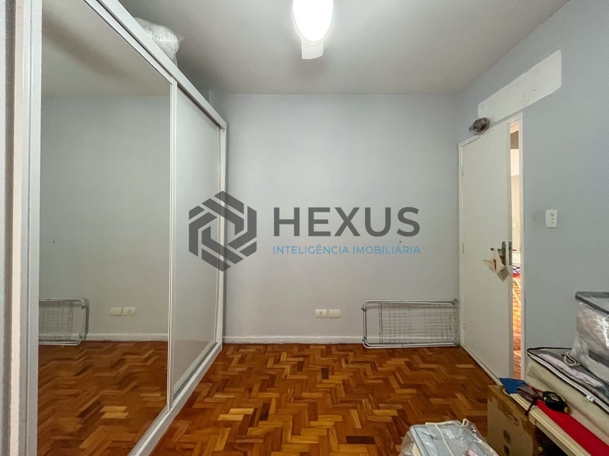 Foto 23 de Apartamento reformado com varanda e lazer nas Pitangueiras, Guarujá