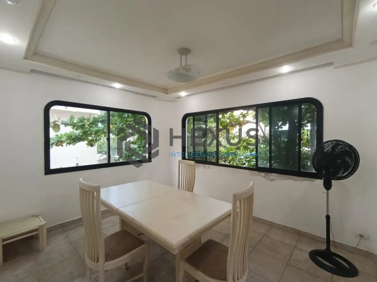 Foto 3 de Apartamento com lazer na região do Brunella na Enseada, Guarujá