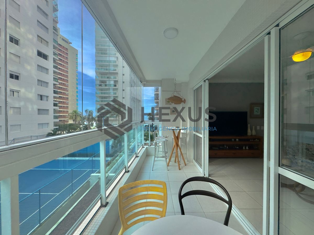 Foto 3 de Apartamento com varanda vista mar e lazer no Jardim Astúrias, Guarujá