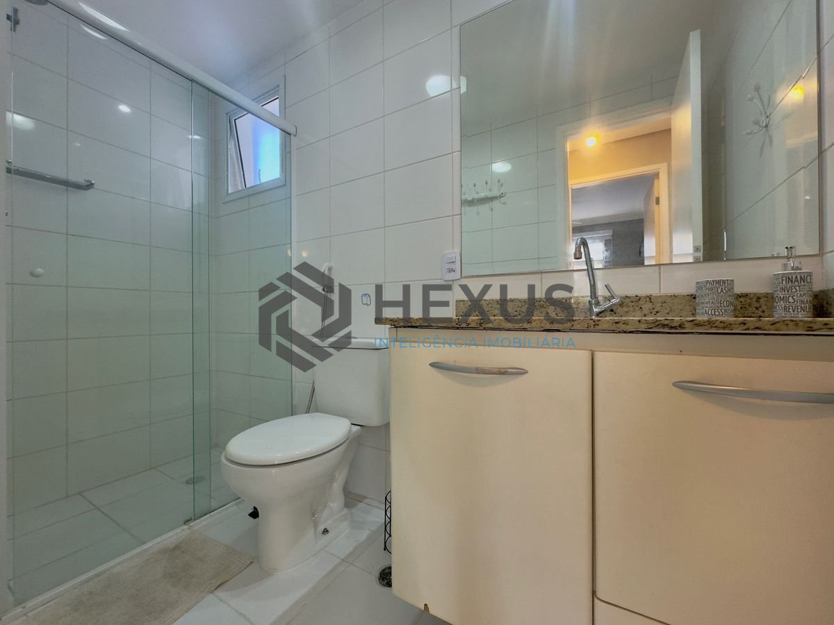 Foto 20 de Apartamento com varanda vista mar e lazer no Jardim Astúrias, Guarujá