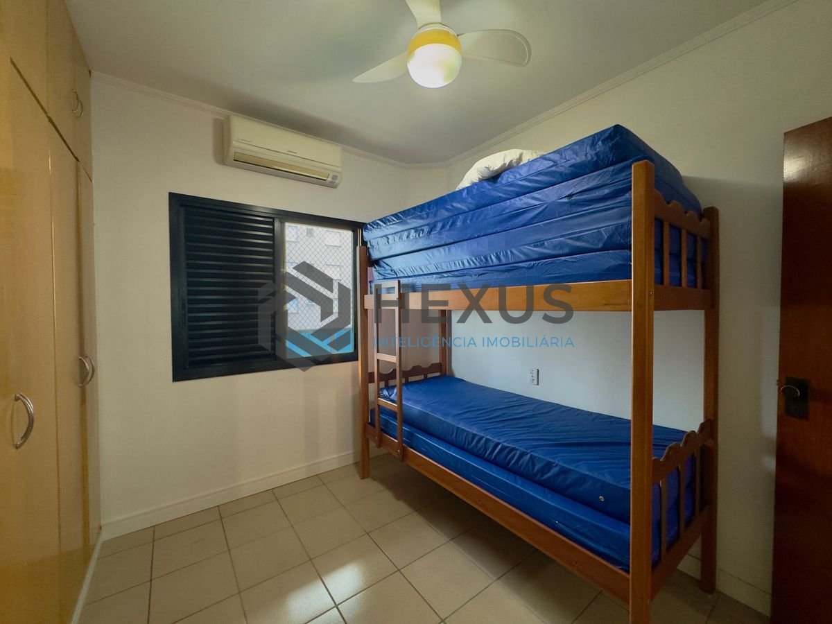 Foto 18 de Flat reformado com varanda gourmet e lazer a 1 quadra da praia nas Pitangueiras, Guarujá