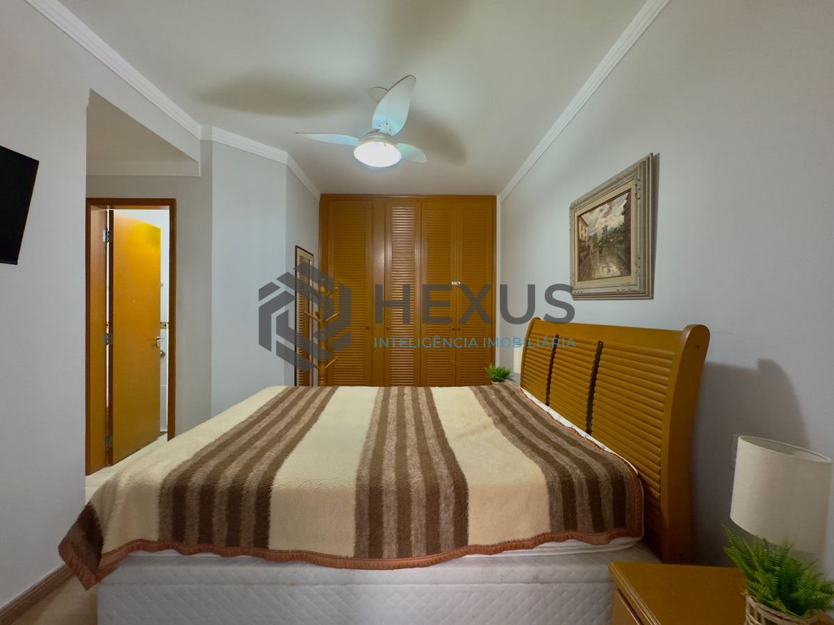 Foto 15 de Flat reformado com varanda gourmet e lazer a 1 quadra da praia nas Pitangueiras, Guarujá