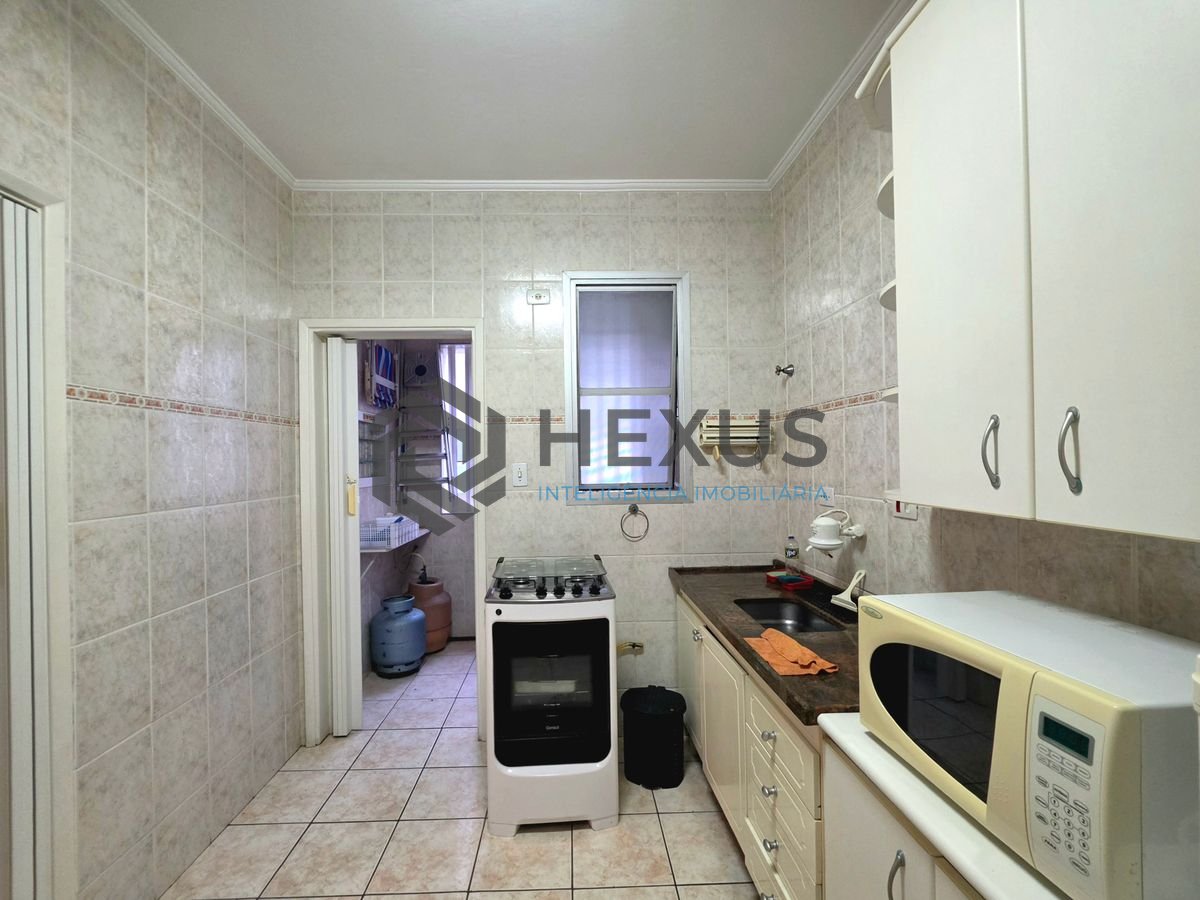 Foto 11 de Apartamento com lazer a 200m da praia na Enseada, Guarujá