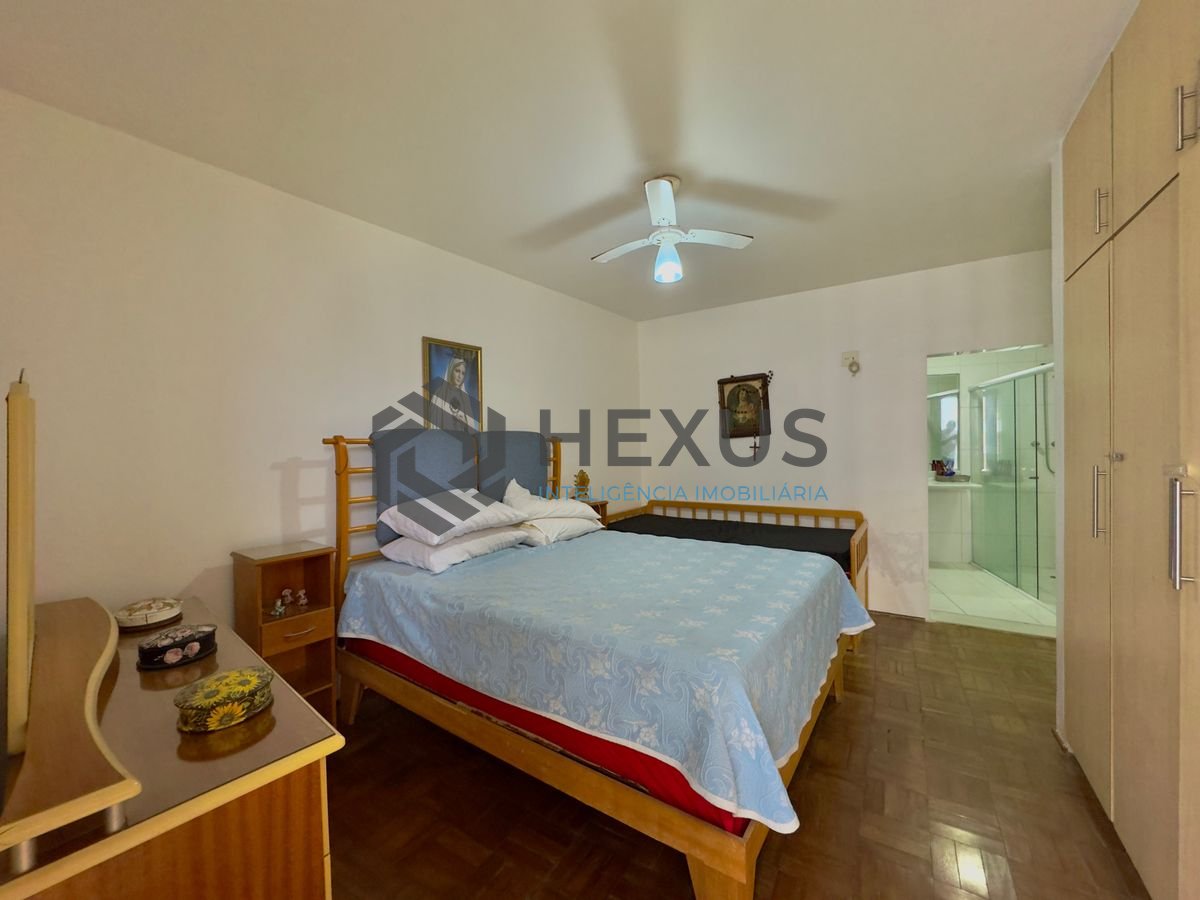 Foto 20 de Apartamento reformado frente mar com varanda vista mar e lazer nas Pitangueiras, Guarujá